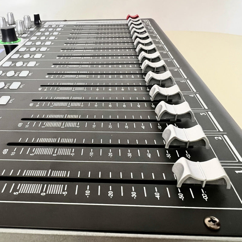 Mesa Digital 16 Canais Comp. Gate P Canal Lcd7 Ksr Pro Kx16 127/220v